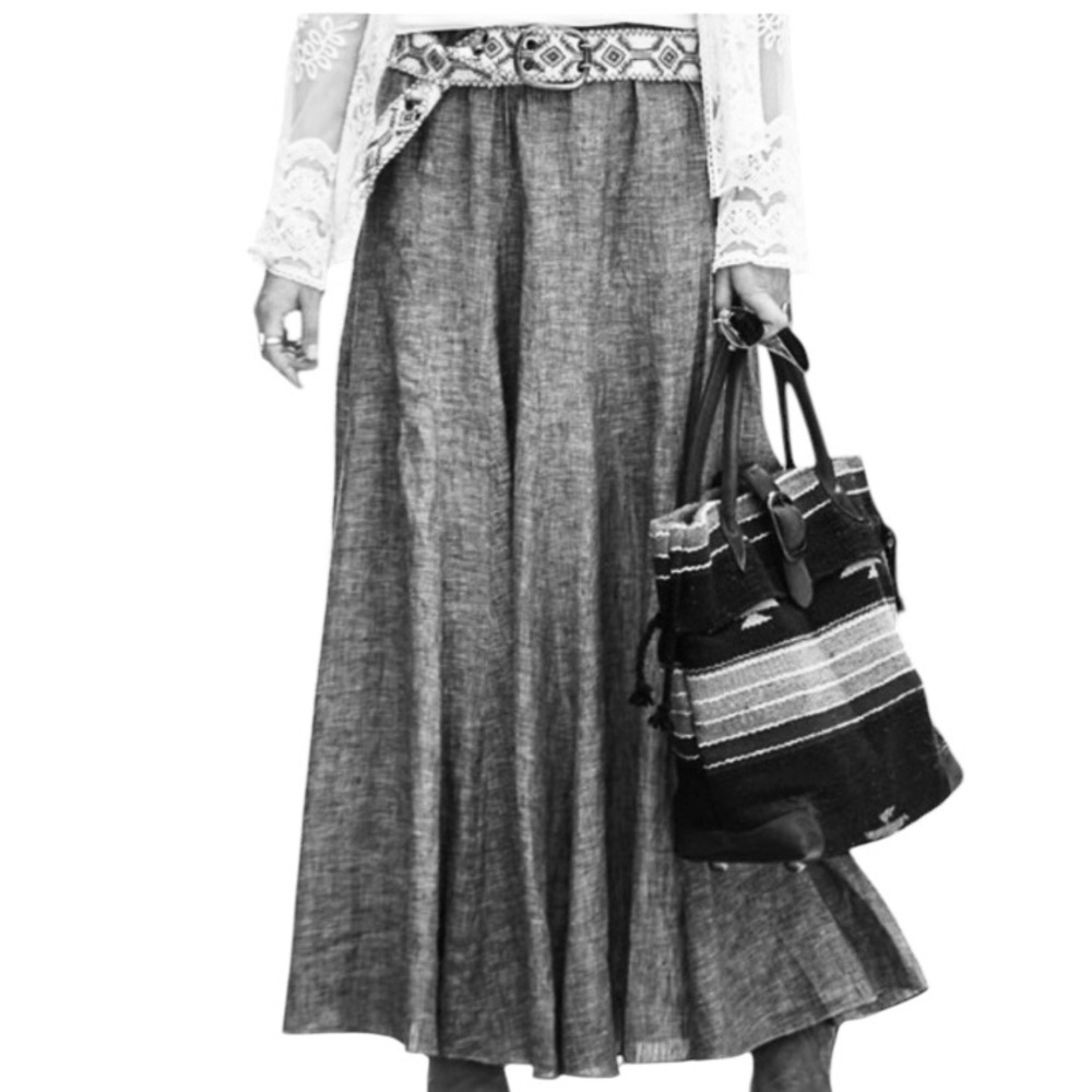 Sundance Maxi Skirt‎ Pull On Smock Waistband Gray/Black Bohemian Western Coastal